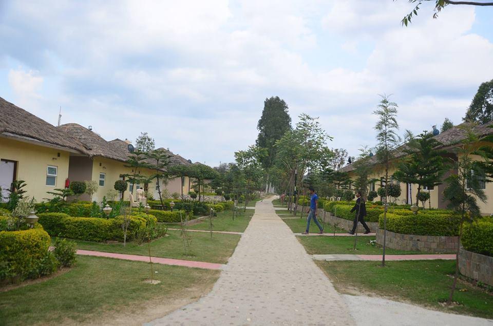 Kangs Nirvana Resorts And Spa Mahalpur Екстер'єр фото